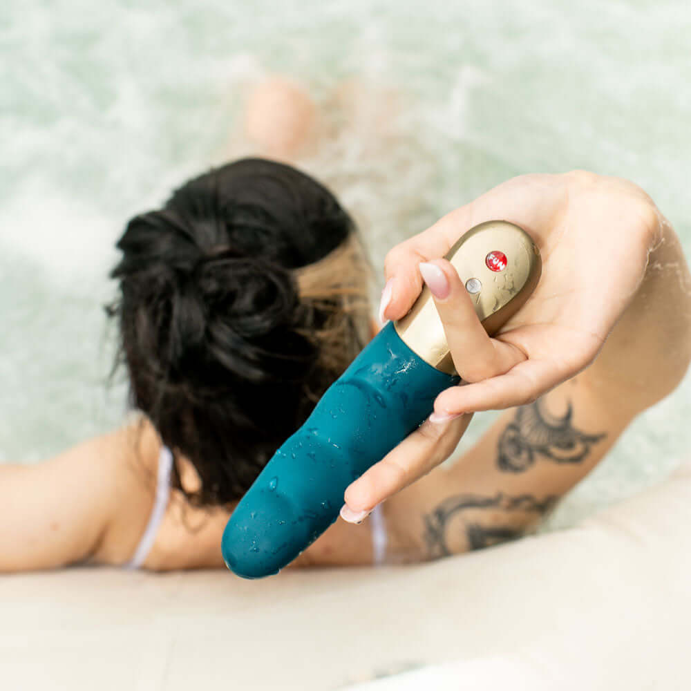 Fun Factory STRONIC PETITE deep sea blue - Deep Sea Blue 17 cm USB Rechargeable Thrusting Vibrator